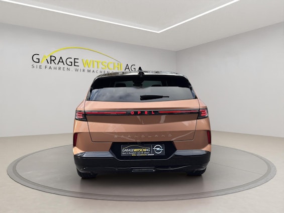 Vehicle image 5 Vehicle image 5