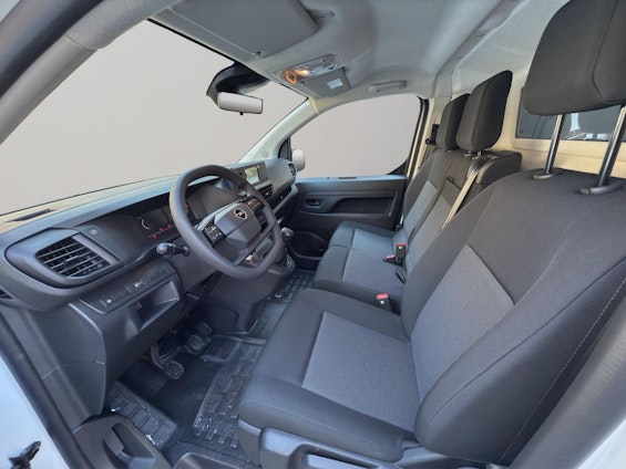 Vehicle image 24 Vehicle image 24