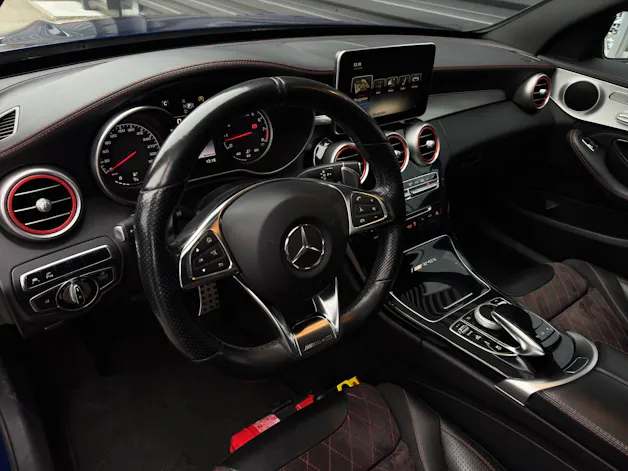 Mercedes-Benz C 63 AMG Speedshift