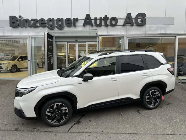 Subaru Forester Station 2.0i e-Boxer Swiss Plus