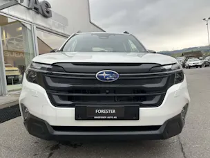 Subaru Forester Station 2.0i e-Boxer Swiss Plus