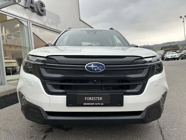 Subaru Forester Station 2.0i e-Boxer Swiss Plus