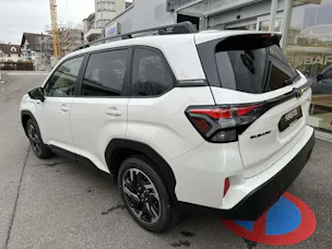 Subaru Forester Station 2.0i e-Boxer Swiss Plus