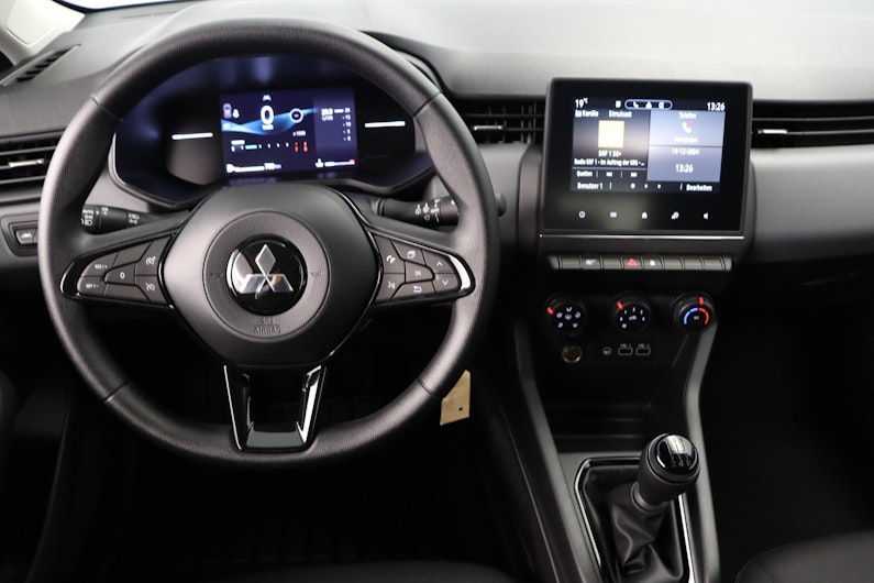 Vehicle image MITSUBISHI COLT