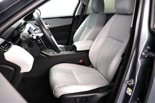 Vehicle image LAND ROVER Range Rover Velar 2.0 P400e Dynamic SE