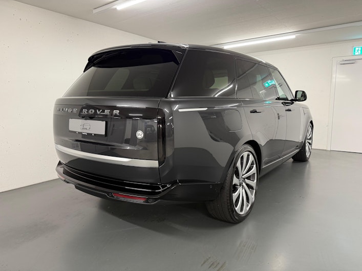 Vehicle image LAND ROVER RANGE ROVER