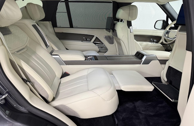 Vehicle image 16 Vehicle image 16