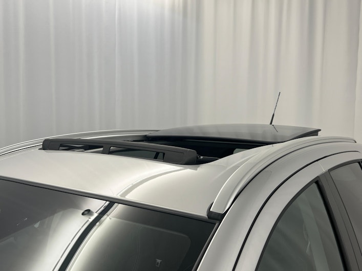 Vehicle image SUZUKI S-CROSS