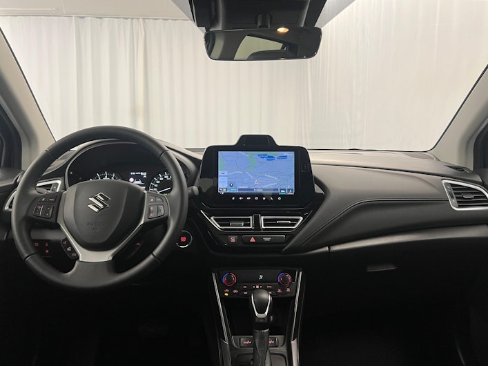 Vehicle image SUZUKI S-CROSS