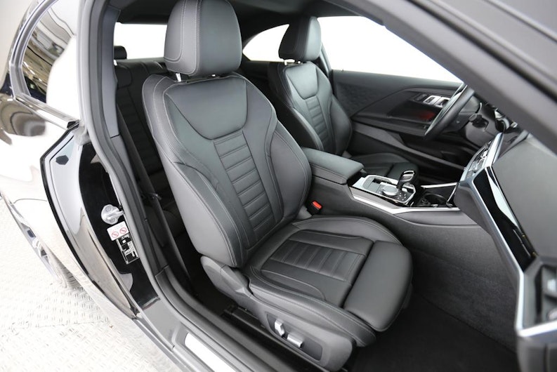 Vehicle image BMW 2 SERIES