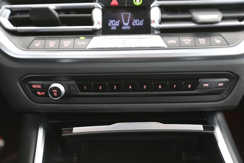 Vehicle image BMW 2 SERIES