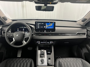 Vehicle image MITSUBISHI Outlander 2.4 PHEV Instyle 4x4