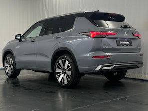 Vehicle image MITSUBISHI Outlander 2.4 PHEV Instyle 4x4