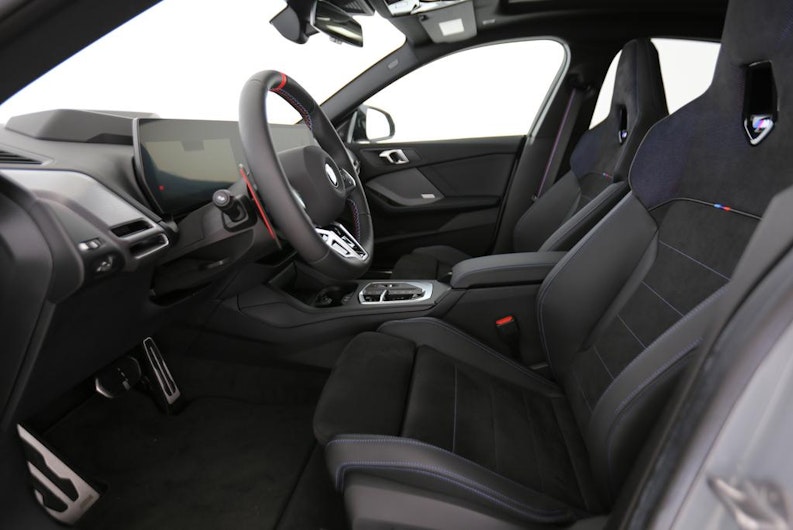 Vehicle image BMW 2 SERIES