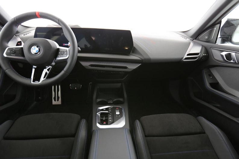 Vehicle image BMW 2 SERIES