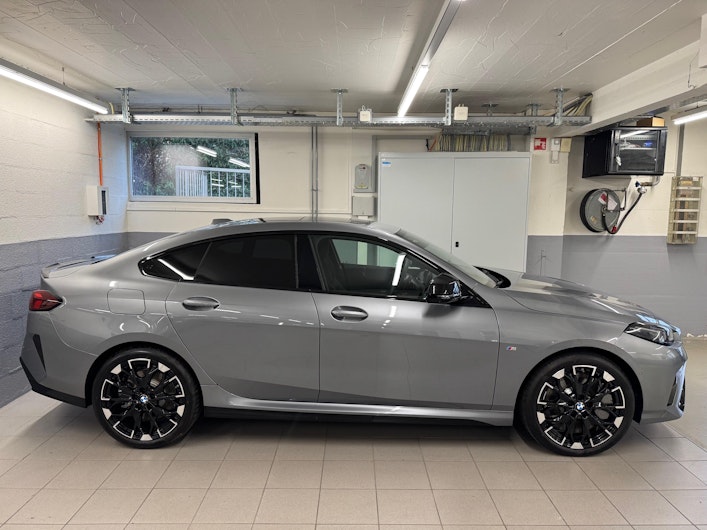 Vehicle image BMW 2 SERIES