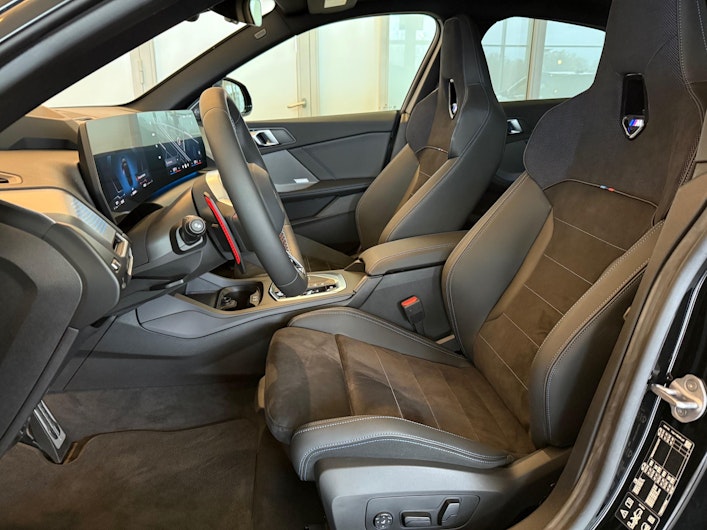 Vehicle image BMW 2 SERIES