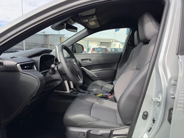 Toyota Corolla Cross 2.0 HSD Trend AWD-i