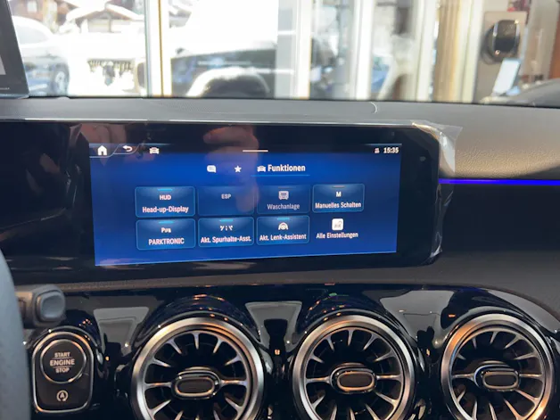 Mercedes-Benz A 250 AMG Line 4m