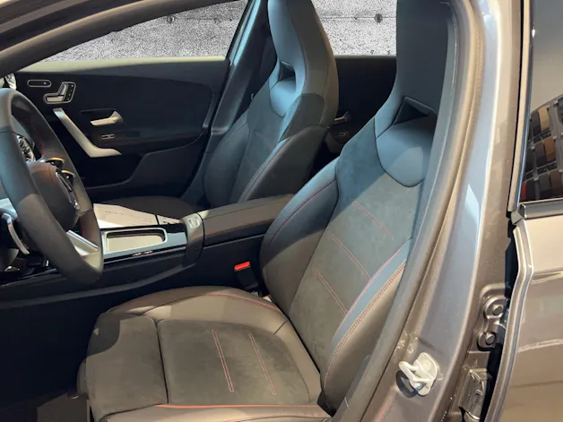 Mercedes-Benz A 250 AMG Line 4m
