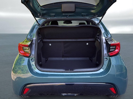 Vehicle image 9 Vehicle image 9