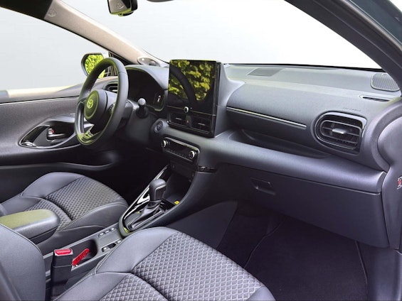 Vehicle image 6 Vehicle image 6