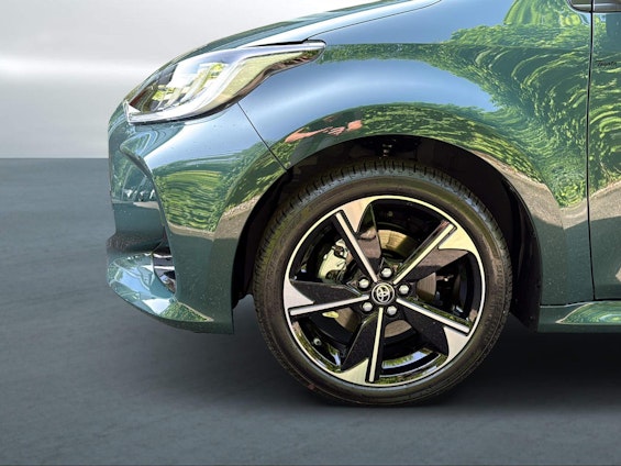 Vehicle image 11 Vehicle image 11