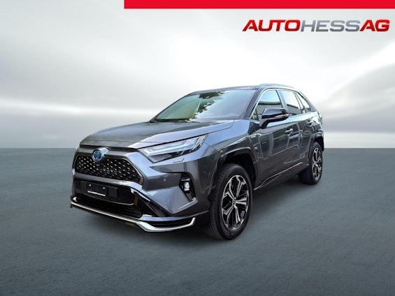First vehicle image