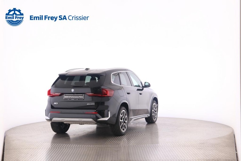 Vehicle image BMW X1