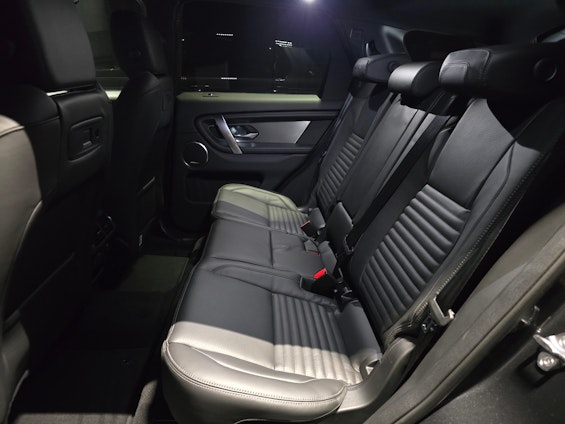 Vehicle image 4 Vehicle image 4