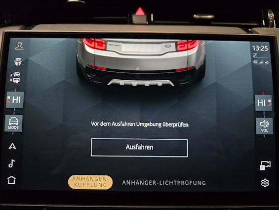 Vehicle image 17 Vehicle image 17