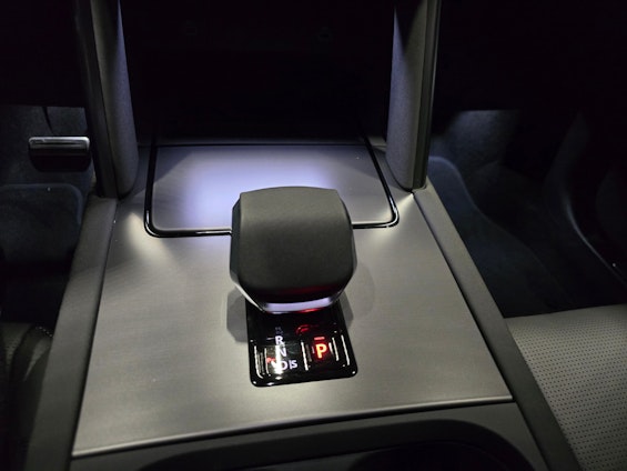 Vehicle image 11 Vehicle image 11