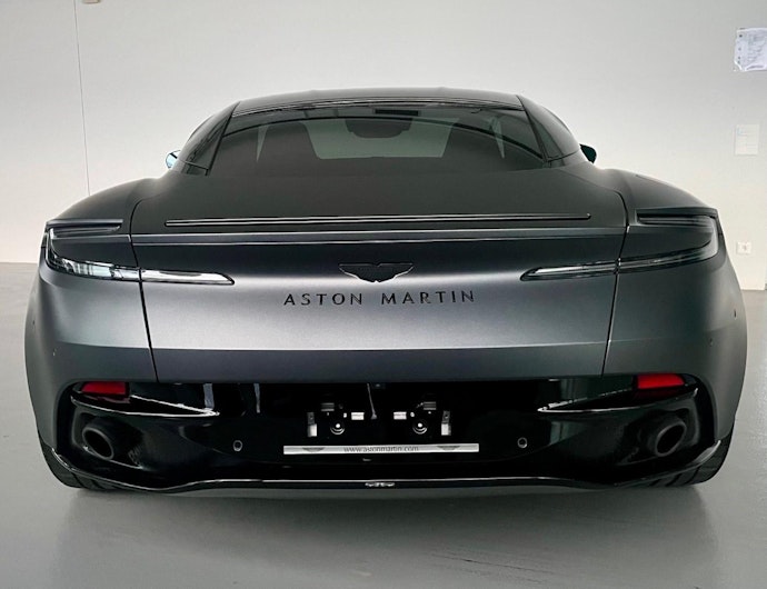 Vehicle image ASTON MARTIN DB12