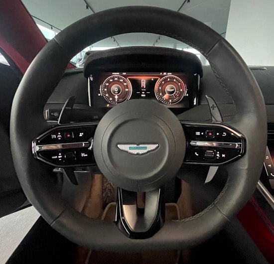 Vehicle image ASTON MARTIN DB12