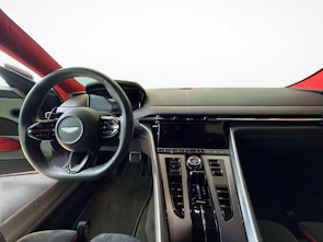 Fahrzeugbild ASTON MARTIN DB12 Coupé 4.0 V8 Bi-Turbo