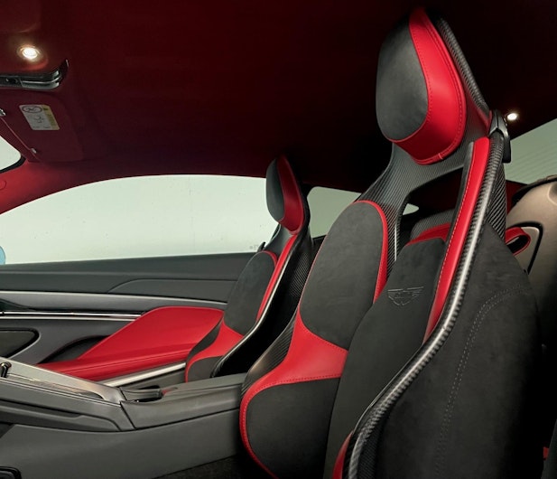 Vehicle image ASTON MARTIN DB12