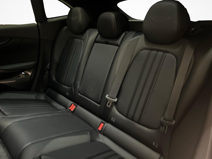 Vehicle image ASTON MARTIN DBX