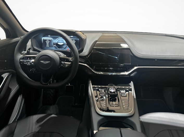 Vehicle image ASTON MARTIN DBX