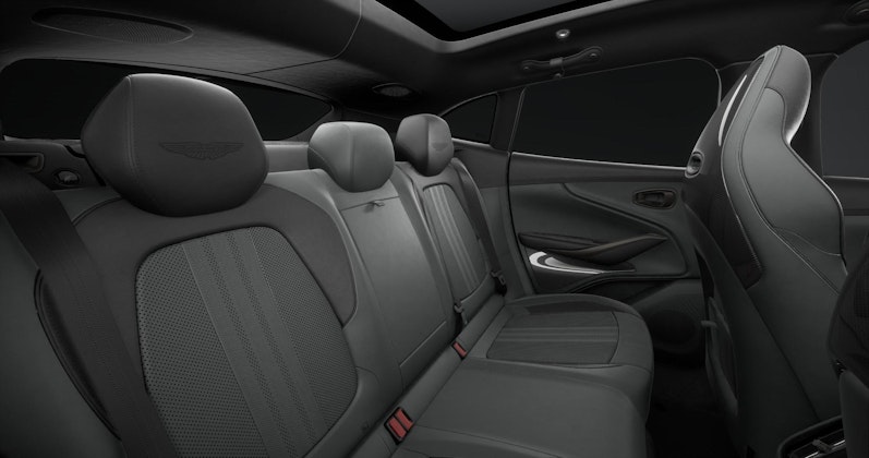 Vehicle image ASTON MARTIN DBX