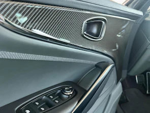 immagine del veicolo ASTON MARTIN DBX 707 4.0 V8 Bi-Turbo
