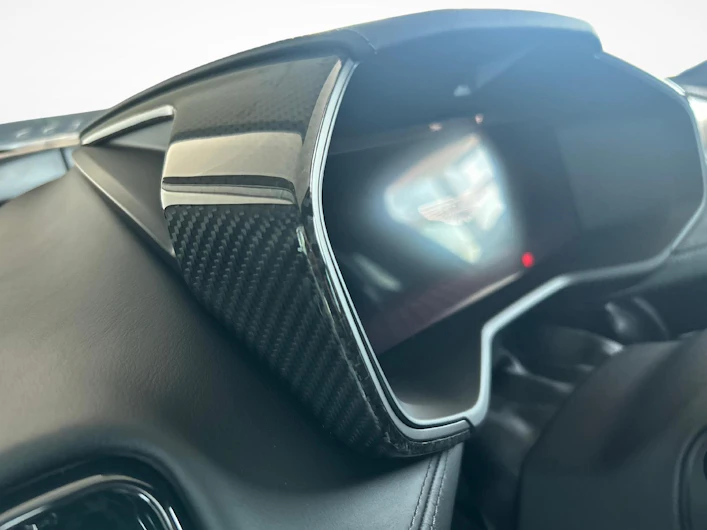 image du véhicule ASTON MARTIN DBX