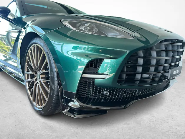 ASTON MARTIN DBX 707 4.0 V8 Bi-Turbo