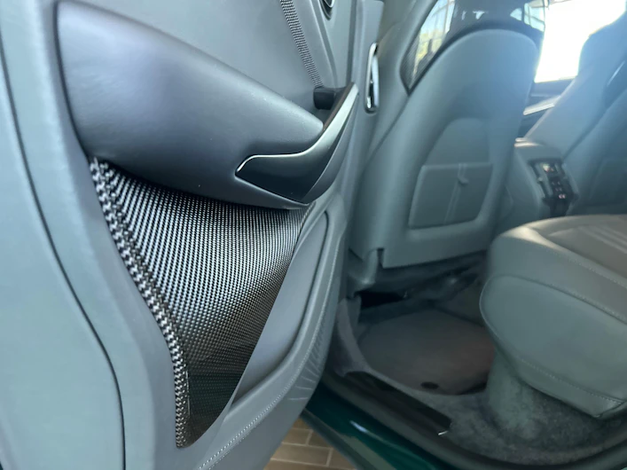 image du véhicule ASTON MARTIN DBX