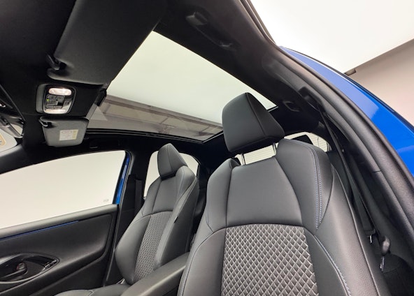 Vehicle image 8 Vehicle image 8