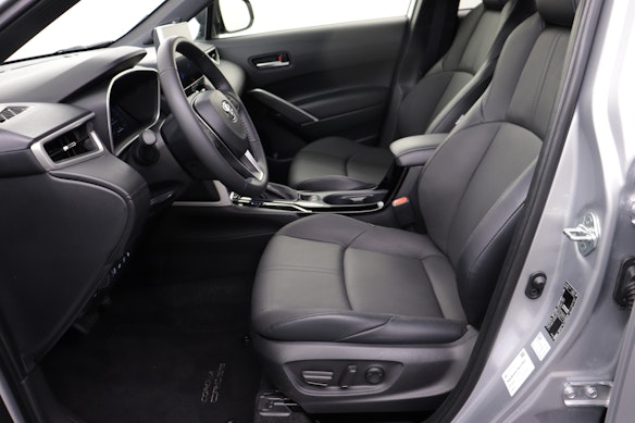 TOYOTA Corolla Cross 2.0 HSD Premium AWD-i 2