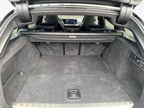 Vehicle image BMW 330e xDrive Touring M Sport