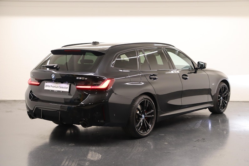 Vehicle image BMW 3 SERIES