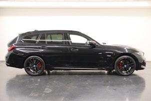 Vehicle image BMW 330e xDrive Touring