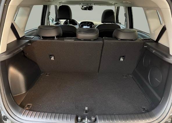 Vehicle image 12 Vehicle image 12