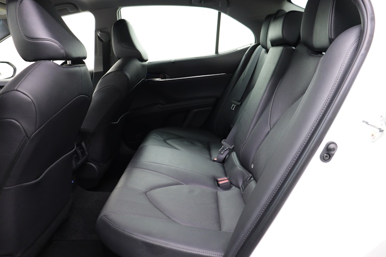 Vehicle image TOYOTA CAMRY